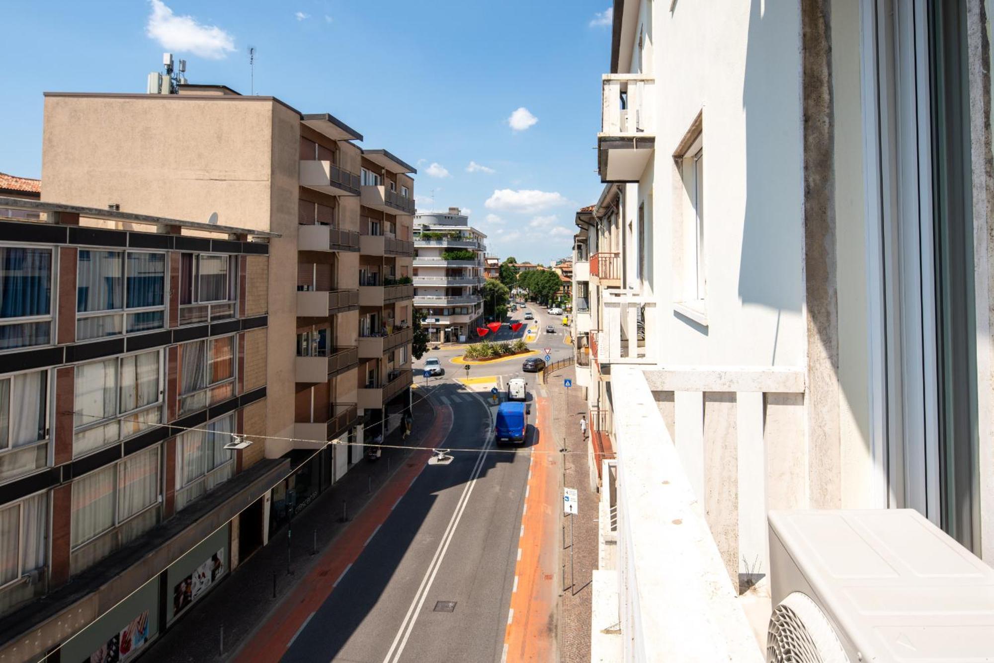 Carducci Modern Apartments By Wonderful Italy Местре Экстерьер фото