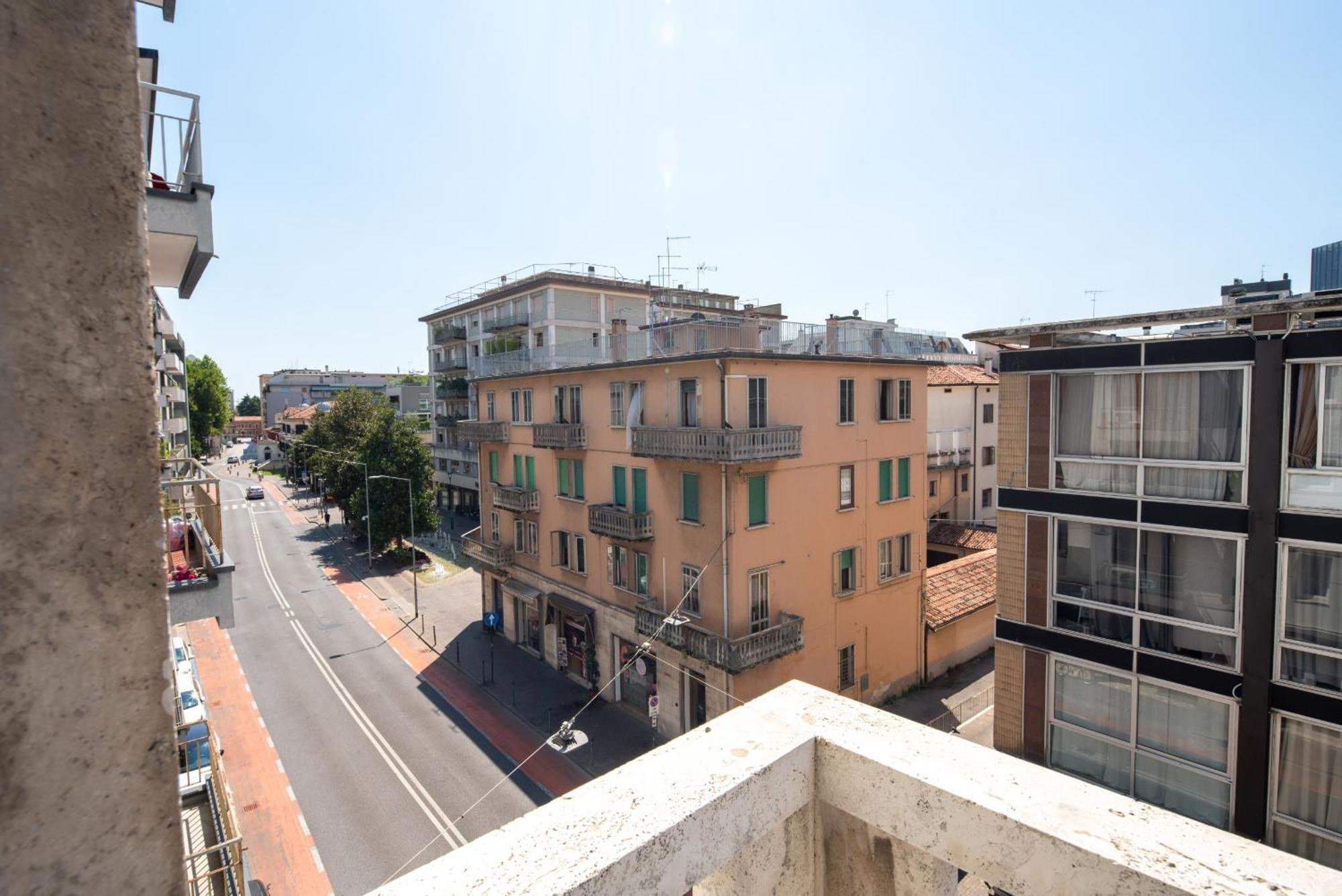 Carducci Modern Apartments By Wonderful Italy Местре Экстерьер фото
